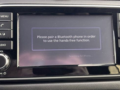 Used 2020 Nissan Versa S image 25