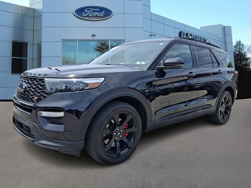 Certified 2023 Ford Explorer ST w/ Equipment Group 401A AWD/4WD image 4