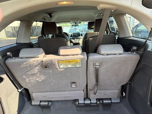 Used 2019 Honda Odyssey EX image 23