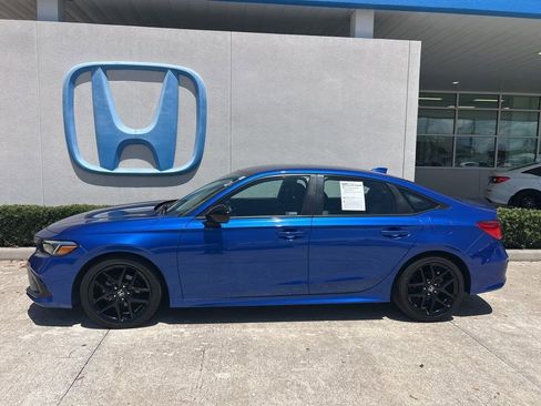 Used 2023 Honda Civic Sport image 5