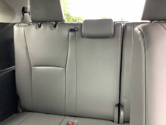 Used 2021 Toyota Highlander XLE AWD/4WD image 12