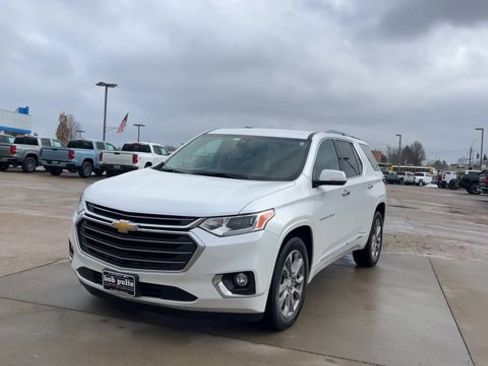 Used 2019 Chevrolet Traverse Premier w/ Driver Confidence II Package image 4