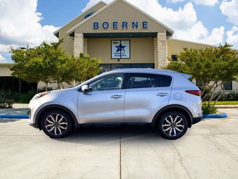 Used 2017 Kia Sportage EX w/ EX Premium Package image 2