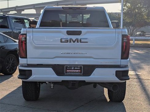New 2026 GMC Sierra 2500 Denali Ultimate image 5