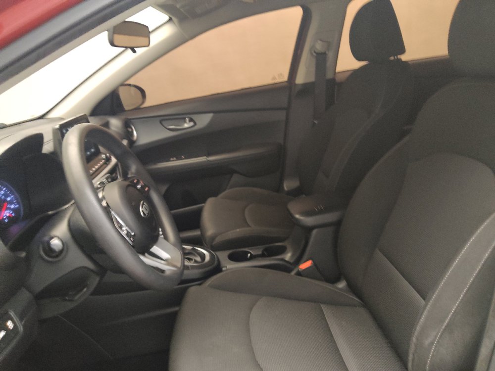 Used 2021 Kia Forte LXS FWD image 17