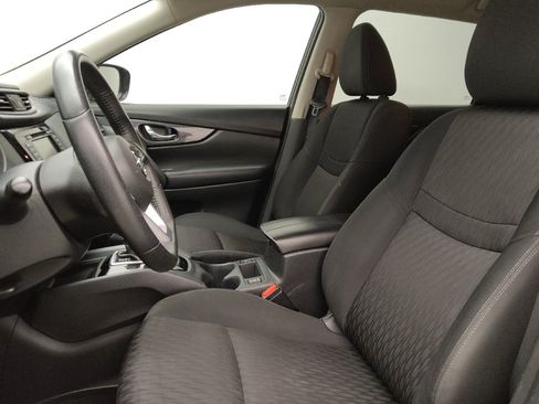 Used 2019 Nissan Rogue S w/ Special Edition Package FWD image 17