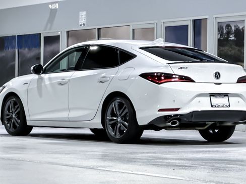 Used 2025 Acura Integra A-Spec FWD image 3