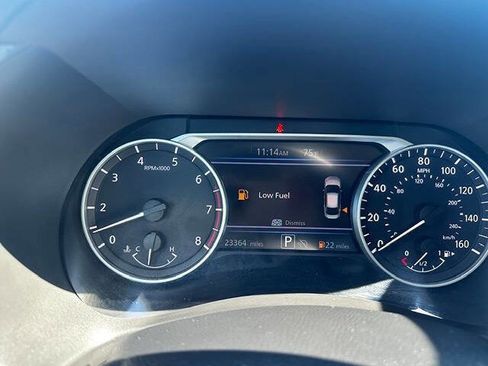 Used 2025 Nissan Sentra SR FWD image 11
