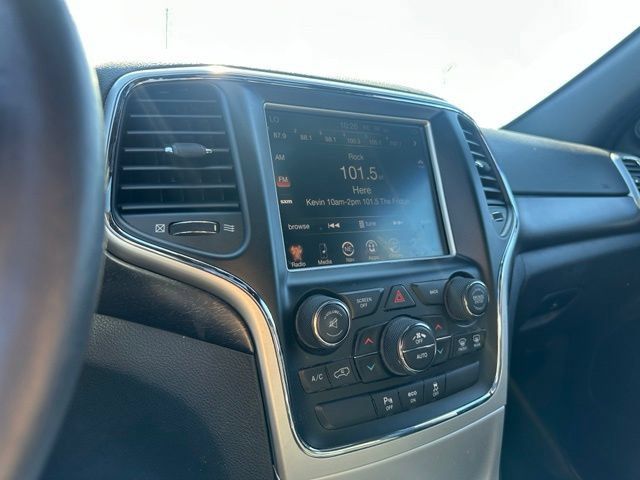 Used 2015 Jeep Grand Cherokee Altitude AWD/4WD image 18