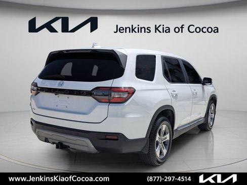 Used 2023 Honda Pilot EX-L image 5