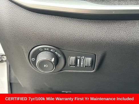 Used 2023 Jeep Compass Latitude w/ Sun and Sound Group AWD/4WD image 26