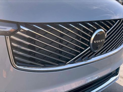 New 2026 Volvo XC90 T8 Plus w/ Protection Package Premier image 34