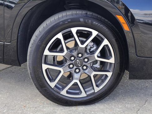 Used 2025 Chevrolet Blazer RS FWD image 28