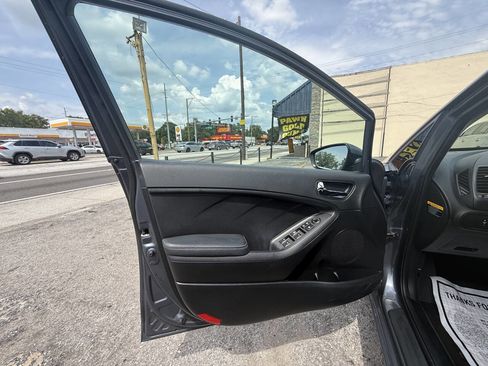 Used 2016 Kia Forte LX FWD image 10