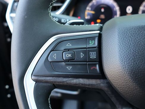 Used 2023 Jeep Grand Cherokee Limited image 15