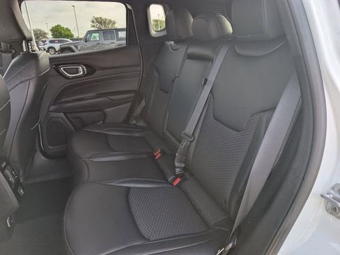 Used 2025 Jeep Compass Latitude w/ Altitude Special Edition image 26