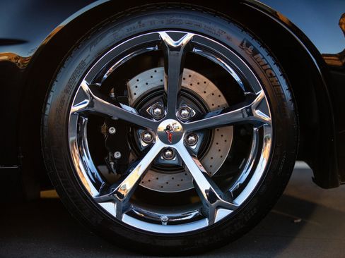 Used 2010 Chevrolet Corvette Grand Sport w/ Preferred Equipment Group image 28