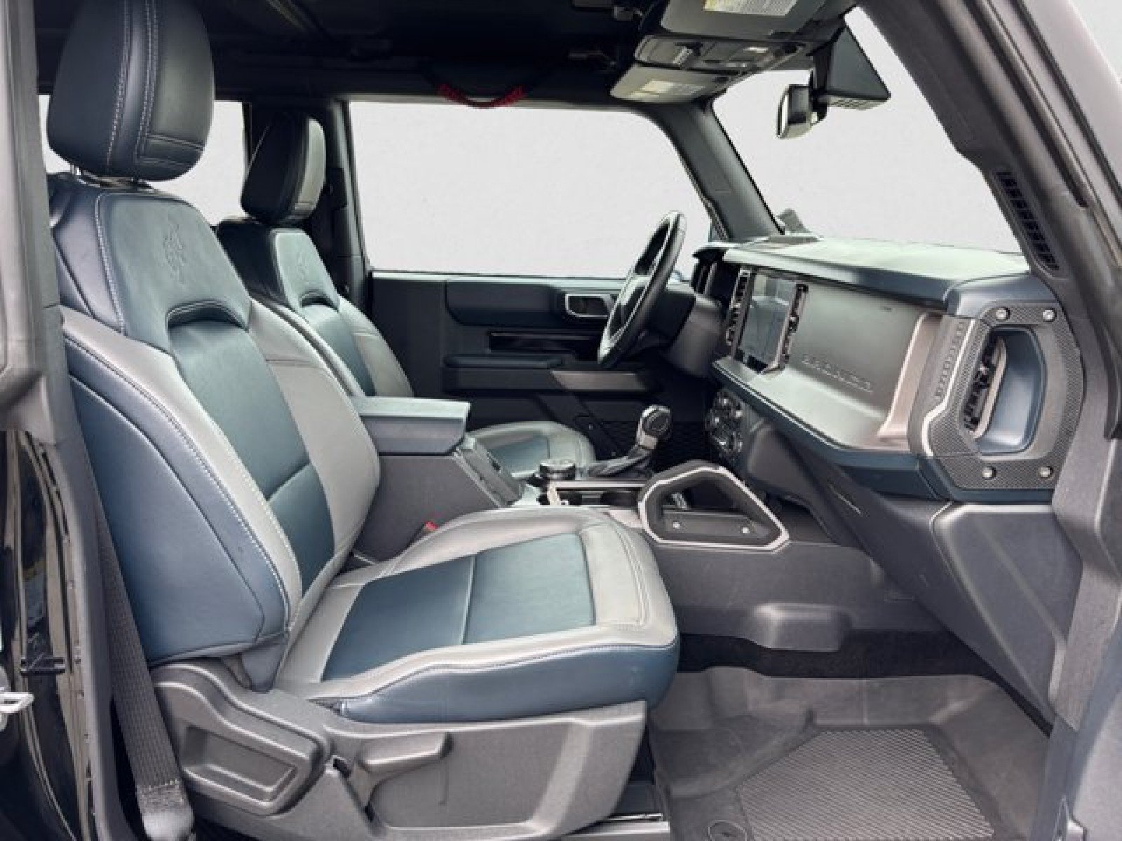 Used 2023 Ford Bronco Outer Banks w/ Sasquatch Package AWD/4WD image 18