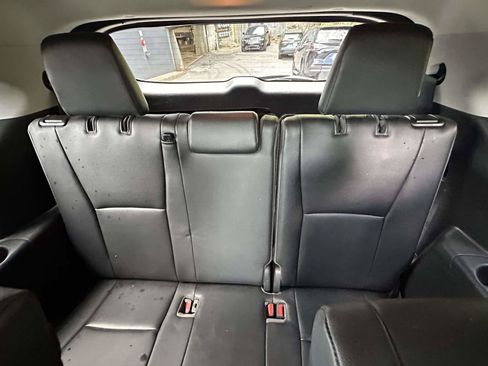 Certified 2020 Toyota Highlander XLE AWD/4WD image 15