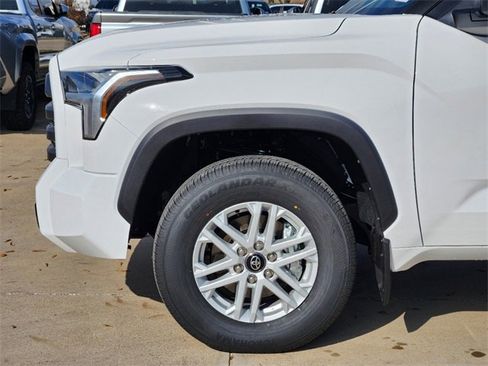 New 2025 Toyota Tundra SR5 image 5