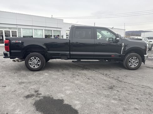 Used 2024 Ford F350 Lariat w/ Camper Package image 2