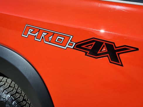 Used 2025 Nissan Frontier PRO-4X image 12