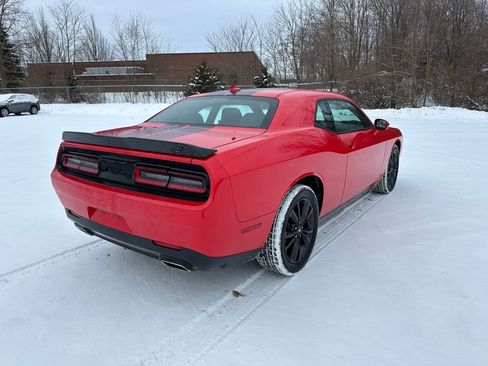 Used 2020 Dodge Challenger SXT w/ Blacktop Package image 5