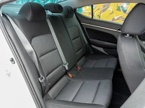 Used 2018 Hyundai Elantra SEL FWD image 17