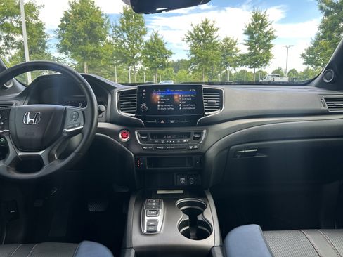 Used 2023 Honda Passport TrailSport image 29