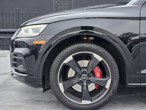 Used 2019 Audi SQ5 Prestige w/ Prestige Package image 12
