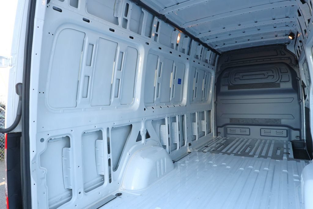 Used 2025 Mercedes-Benz Sprinter 2500 image 22