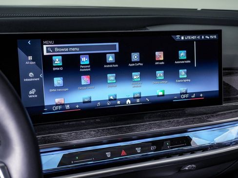 Used 2025 BMW 740i xDrive image 26