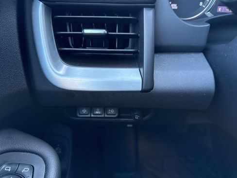 Used 2022 GMC Terrain SLT w/ Infotainment Package II image 36