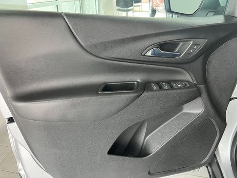 Used 2022 Chevrolet Equinox LT AWD/4WD image 8