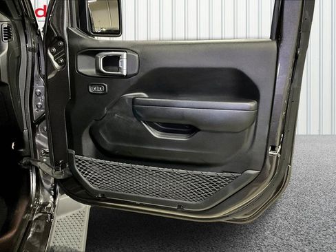 Used 2021 Jeep Wrangler Unlimited Sport image 27