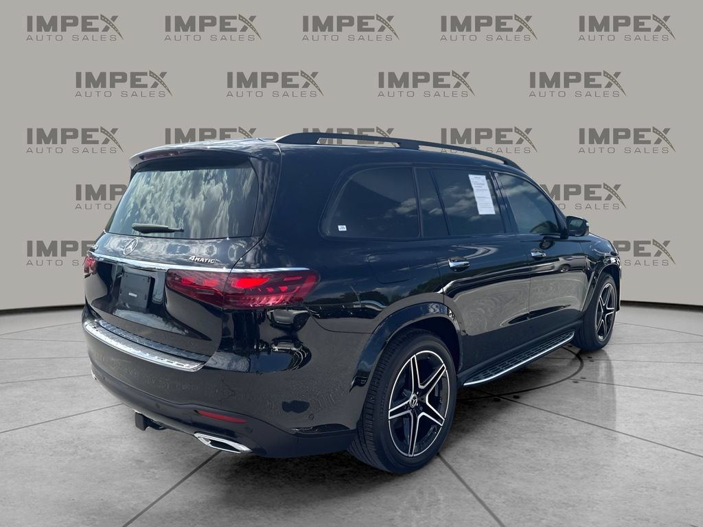 Used 2025 Mercedes-Benz GLS 450 4MATIC image 5
