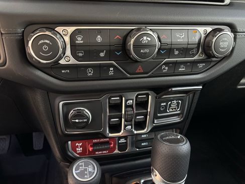New 2026 Jeep Gladiator Mojave AWD/4WD image 17