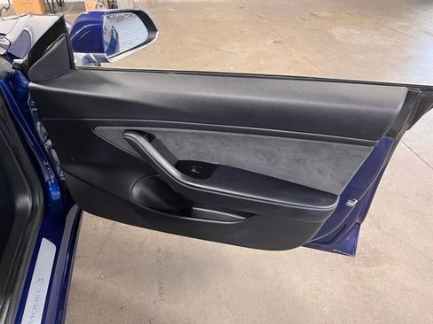Used 2018 Tesla Model 3 Long Range image 12