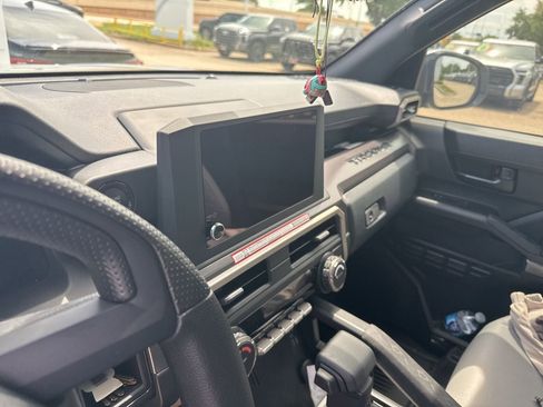 Used 2026 Toyota Tacoma SR5 image 6