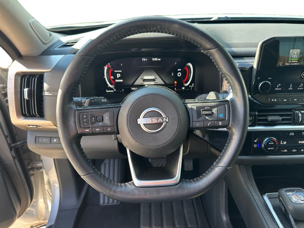 Used 2022 Nissan Pathfinder Platinum w/ Cargo Package FWD image 13