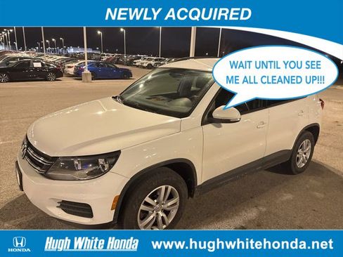 Used 2016 Volkswagen Tiguan S image 1