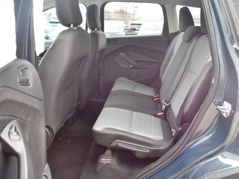 Used 2019 Ford Escape S image 27