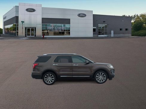 Used 2016 Ford Explorer Limited image 12