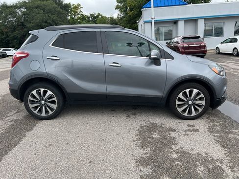 Used 2019 Buick Encore Essence w/ Safety Package II FWD image 4