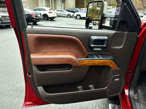 Used 2018 Chevrolet Silverado 3500 High Country w/ Duramax Plus Package image 14