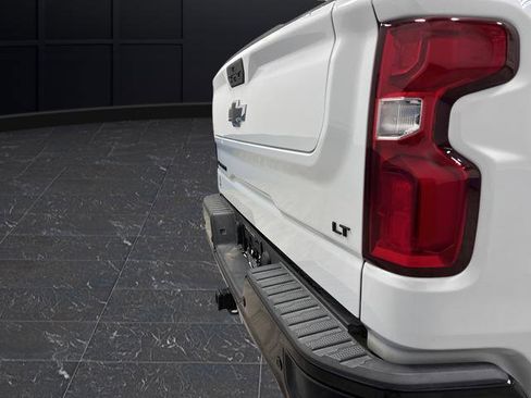 Used 2021 Chevrolet Silverado 1500 LT Trail Boss w/ Convenience Package II image 34