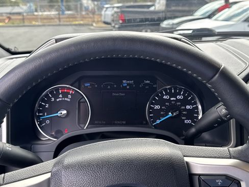 Used 2022 Ford F250 Lariat w/ Tremor Off-Road Package image 27