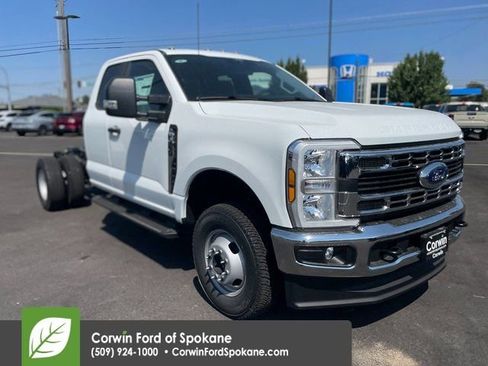 New 2025 Ford F350 XL w/ XL Chrome Package image 1