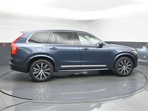 Used 2024 Volvo XC90 B5 Plus w/ Protection Package Premier image 8