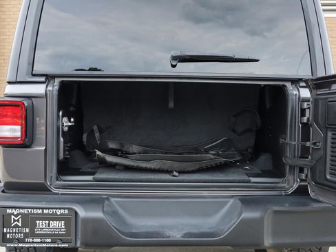 Used 2021 Jeep Wrangler Sport AWD/4WD image 12